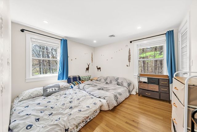 103 Newtown Rd, Acton, MA 01720