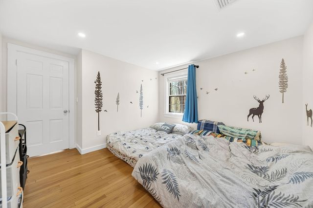 103 Newtown Rd, Acton, MA 01720