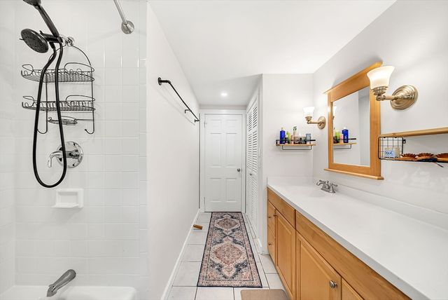 103 Newtown Rd, Acton, MA 01720