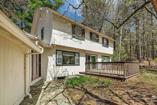 103 Newtown Rd, Acton, MA 01720
