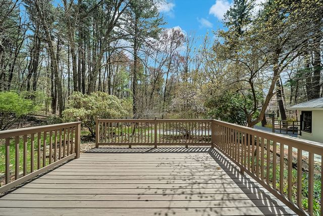 103 Newtown Rd, Acton, MA 01720