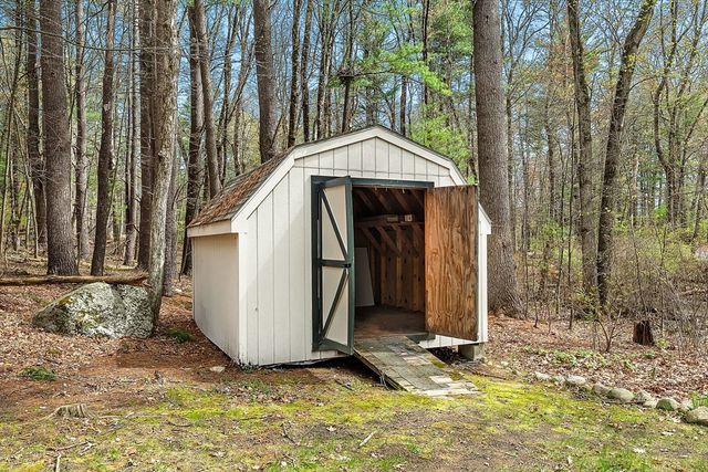 103 Newtown Rd, Acton, MA 01720