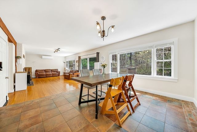 103 Newtown Rd, Acton, MA 01720