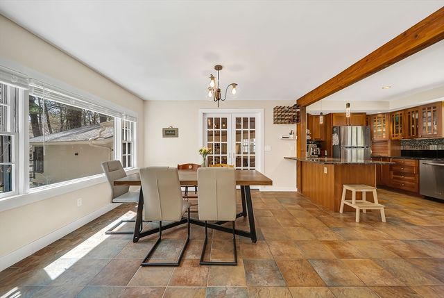 103 Newtown Rd, Acton, MA 01720
