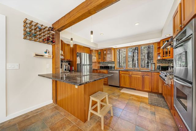 103 Newtown Rd, Acton, MA 01720
