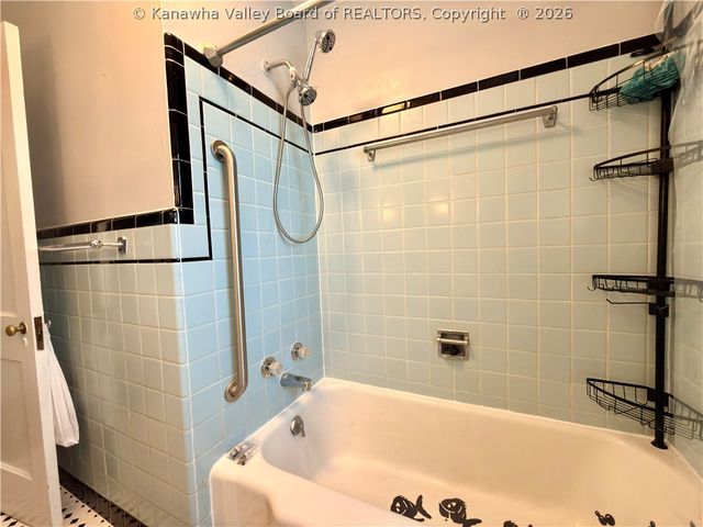 3813 Washington Avenue, Charleston, WV 25304