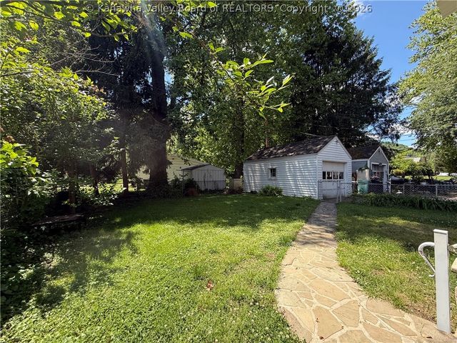 3813 Washington Avenue, Charleston, WV 25304