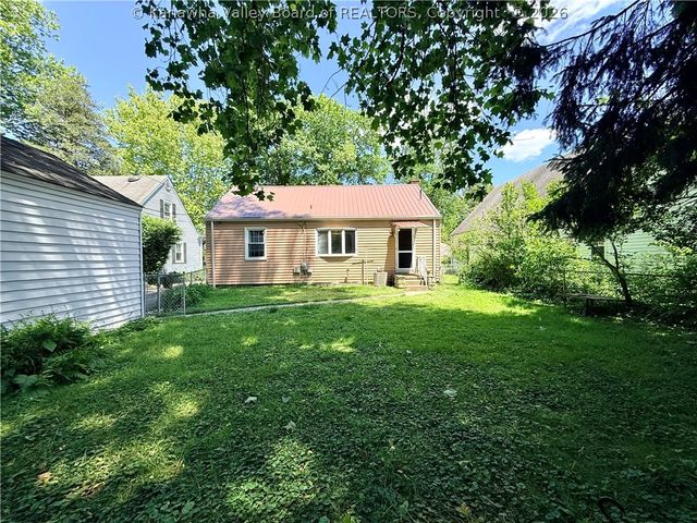 3813 Washington Avenue, Charleston, WV 25304