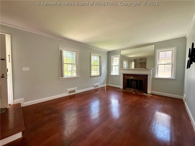3813 Washington Avenue, Charleston, WV 25304