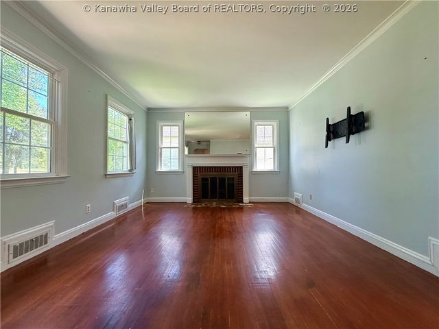 3813 Washington Avenue, Charleston, WV 25304