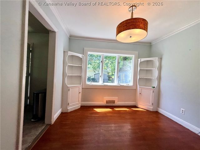 3813 Washington Avenue, Charleston, WV 25304