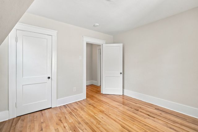 31 Barnard Rd, Worcester, MA 01605