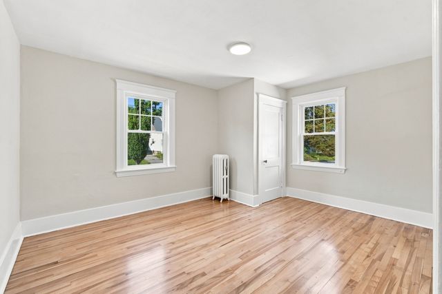 31 Barnard Rd, Worcester, MA 01605