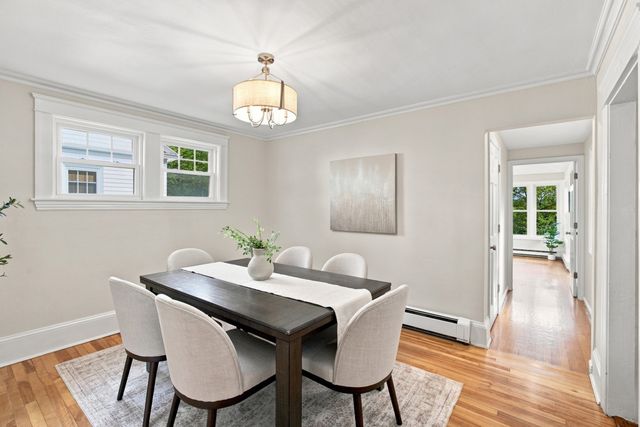 31 Barnard Rd, Worcester, MA 01605