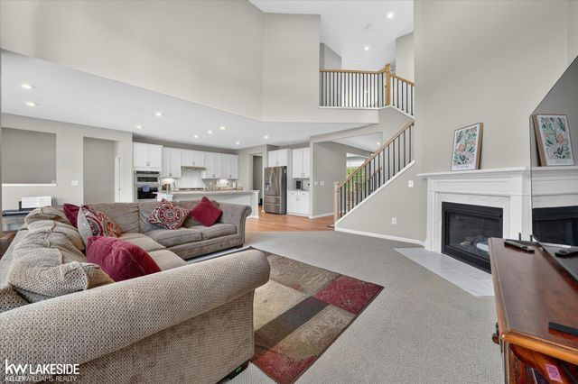 55777 Beacon Shore Drive, Utica, MI 48315