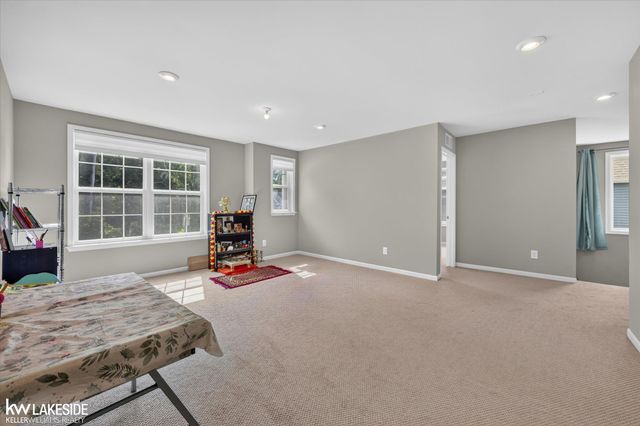 55777 Beacon Shore Drive, Utica, MI 48315