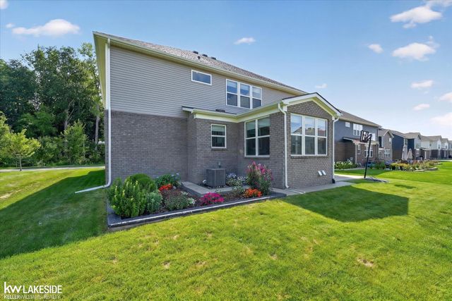 55777 Beacon Shore Drive, Utica, MI 48315