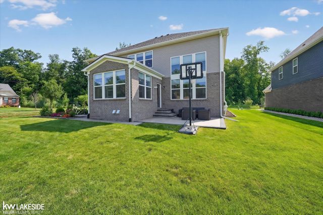 55777 Beacon Shore Drive, Utica, MI 48315