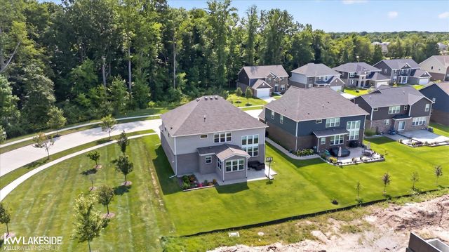55777 Beacon Shore Drive, Utica, MI 48315