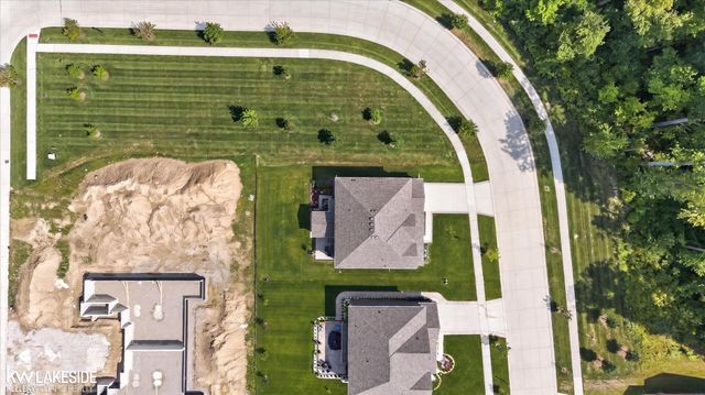 55777 Beacon Shore Drive, Utica, MI 48315