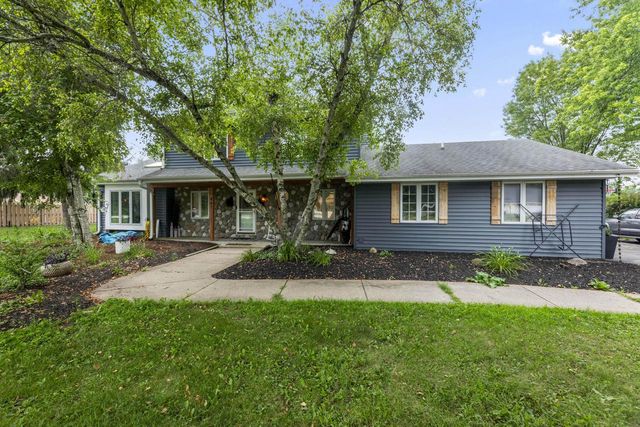 467 Herford DRIVE, Wales, WI 53183
