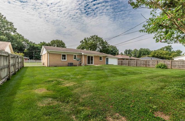 2118 Mahrendale Avenue, Evansville, IN 47714