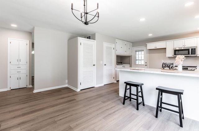 2118 Mahrendale Avenue, Evansville, IN 47714