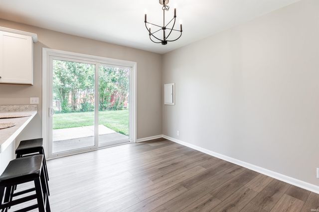 2118 Mahrendale Avenue, Evansville, IN 47714
