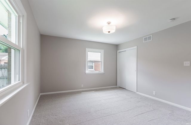 2118 Mahrendale Avenue, Evansville, IN 47714