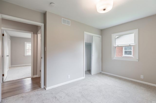 2118 Mahrendale Avenue, Evansville, IN 47714