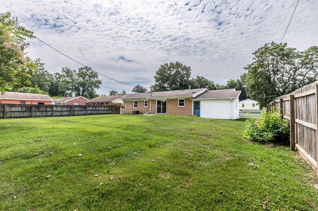 2118 Mahrendale Avenue, Evansville, IN 47714