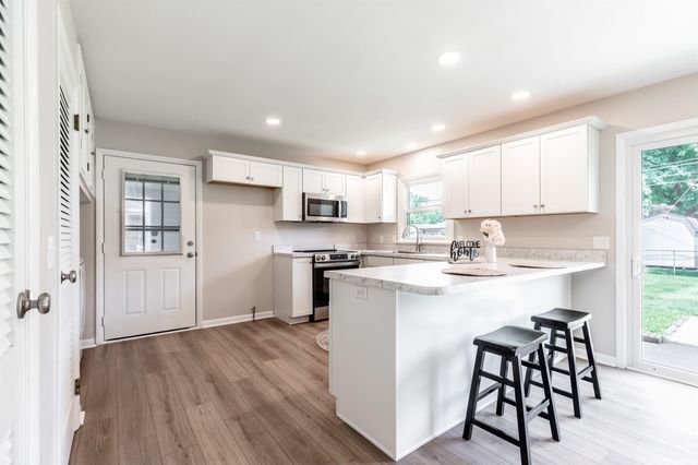 2118 Mahrendale Avenue, Evansville, IN 47714