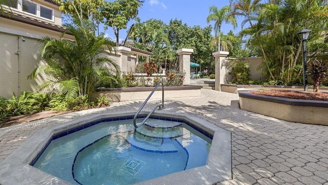 4341 W Mcnab Road 10, Pompano Beach, FL 33069