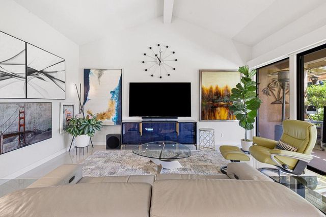292 Tolosa Circle, Palm Desert, CA 92260