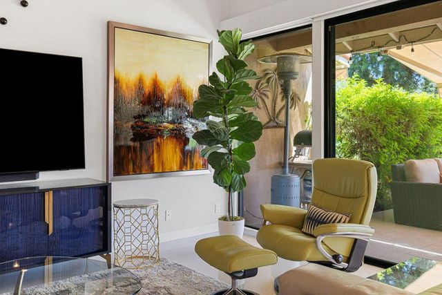 292 Tolosa Circle, Palm Desert, CA 92260