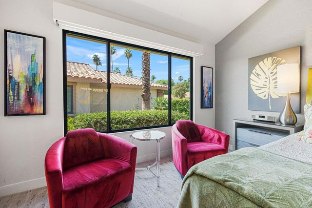 292 Tolosa Circle, Palm Desert, CA 92260