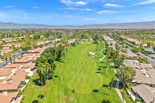 292 Tolosa Circle, Palm Desert, CA 92260