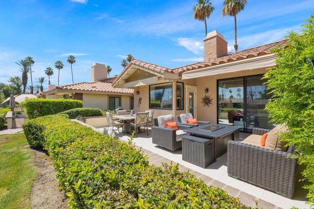 292 Tolosa Circle, Palm Desert, CA 92260