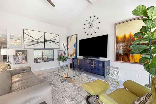 292 Tolosa Circle, Palm Desert, CA 92260