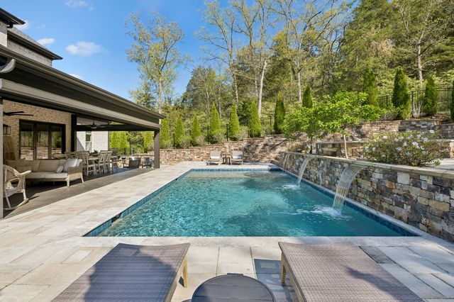 2320 Harts Landmark Dr, Franklin, TN 37069