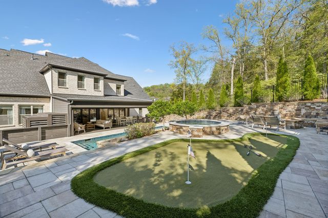 2320 Harts Landmark Dr, Franklin, TN 37069