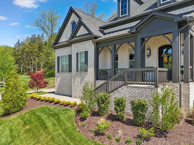 2320 Harts Landmark Dr, Franklin, TN 37069
