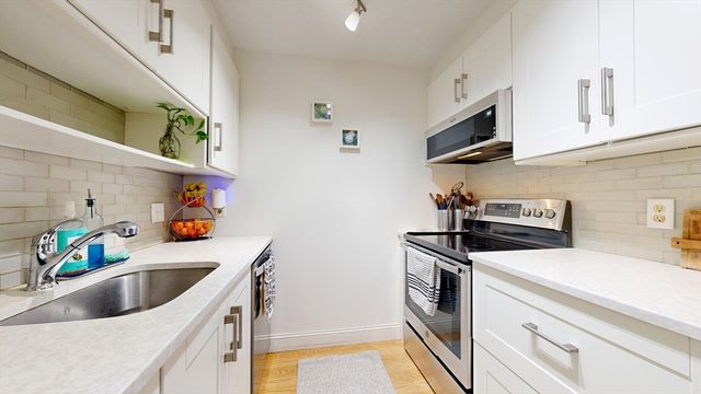 180 Main Street A-15, Bridgewater, MA 02324