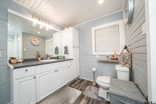 89 CR 3442, Leesburg, TX 75451