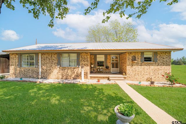 89 CR 3442, Leesburg, TX 75451