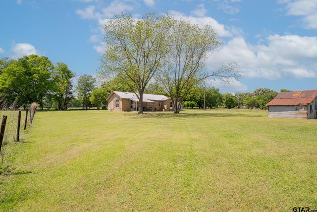 89 CR 3442, Leesburg, TX 75451
