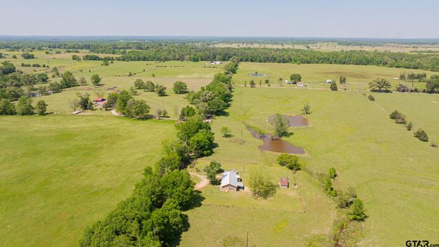 89 CR 3442, Leesburg, TX 75451