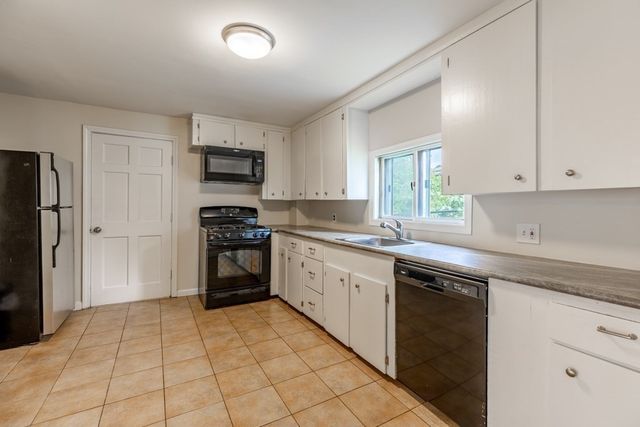 55 Morse 1, Watertown, MA 02472