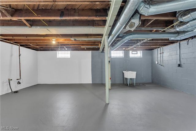 12918 Eastwood Boulevard, Garfield Heights, OH 44125