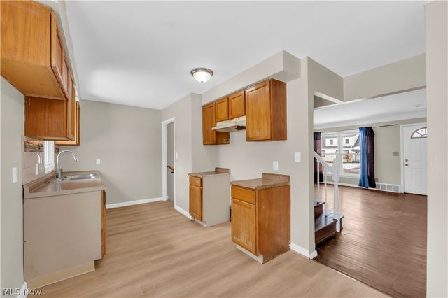 12918 Eastwood Boulevard, Garfield Heights, OH 44125